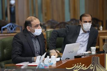 محمد علیخانی تذکر داد  چرا شهردار تهران به قول خود مبنی بر مشورت با شورا و کمیسیون های تخصصی عمل نمی کند؟